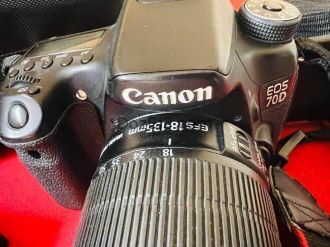 Appareil photo professionnel Canan 70D