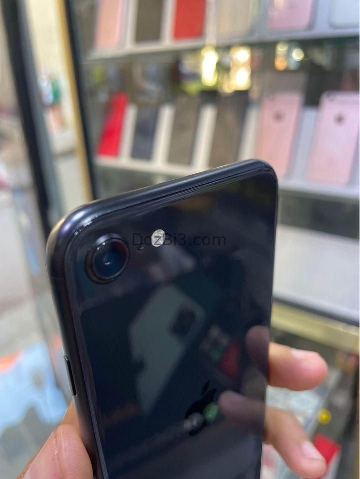 iPhone SE 2020 64GB