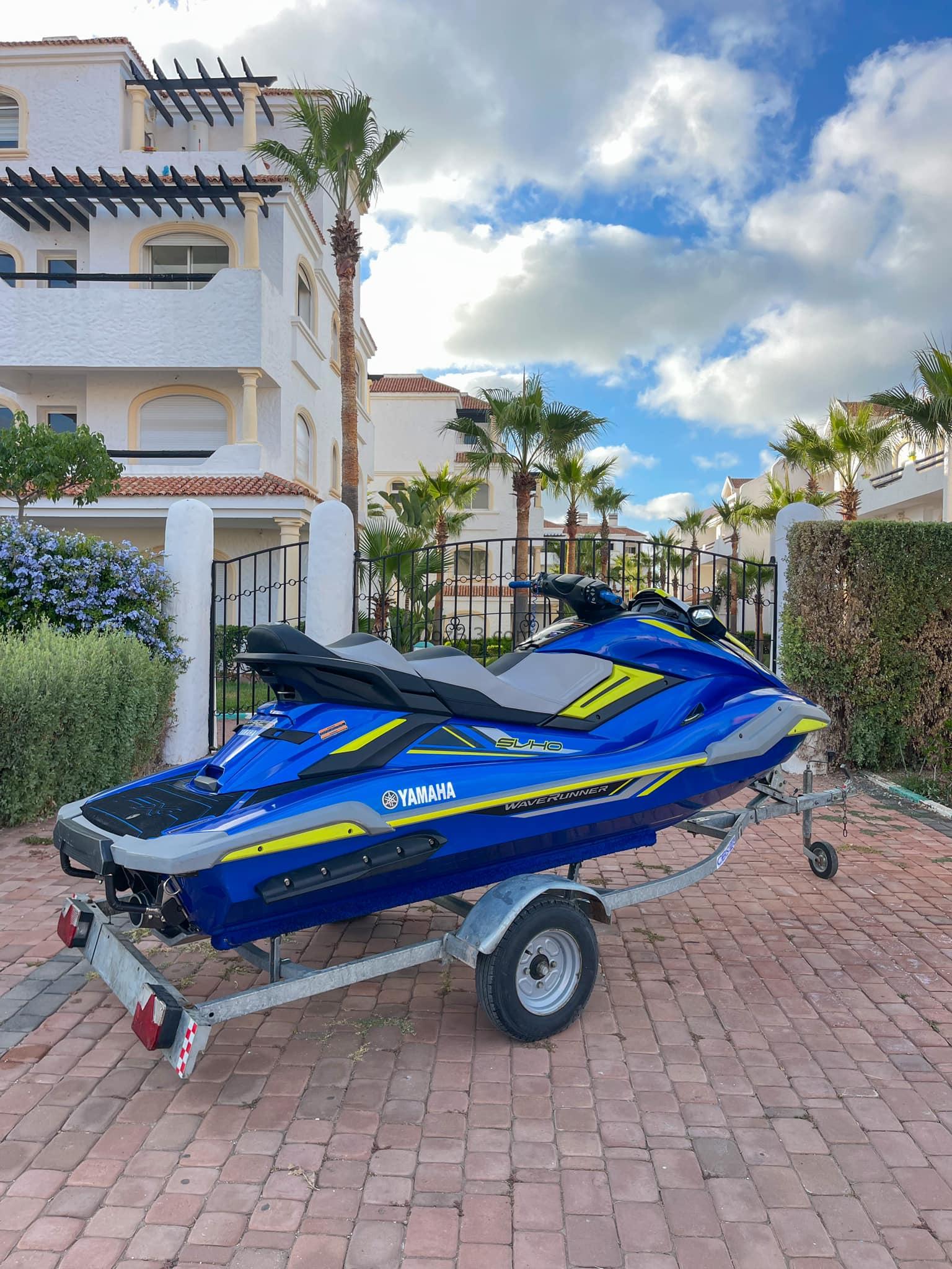 Jet ski YAMAHA FX CRUISER SVHO 300 chevaux