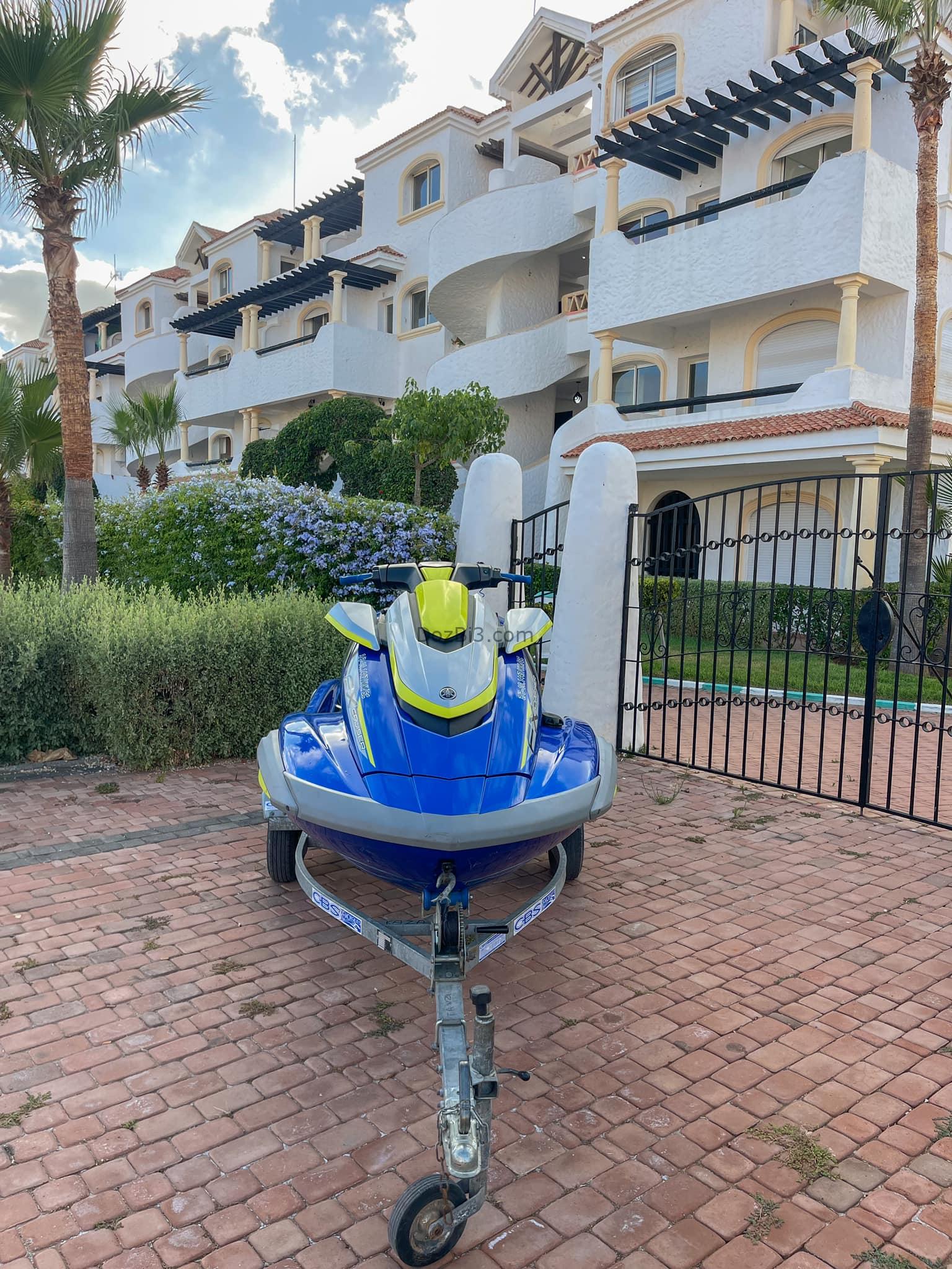 Jet ski YAMAHA FX CRUISER SVHO 300 chevaux