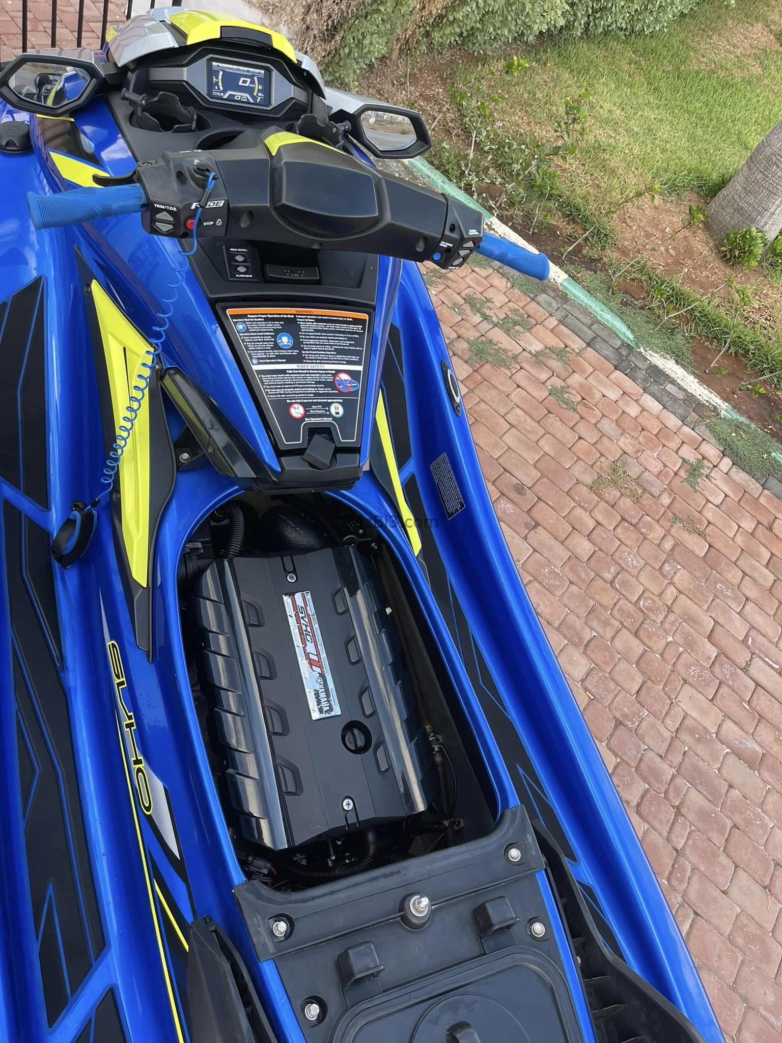Jet ski YAMAHA FX CRUISER SVHO 300 chevaux