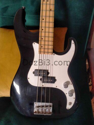 Guitare basse Corsair signé Greg Benett