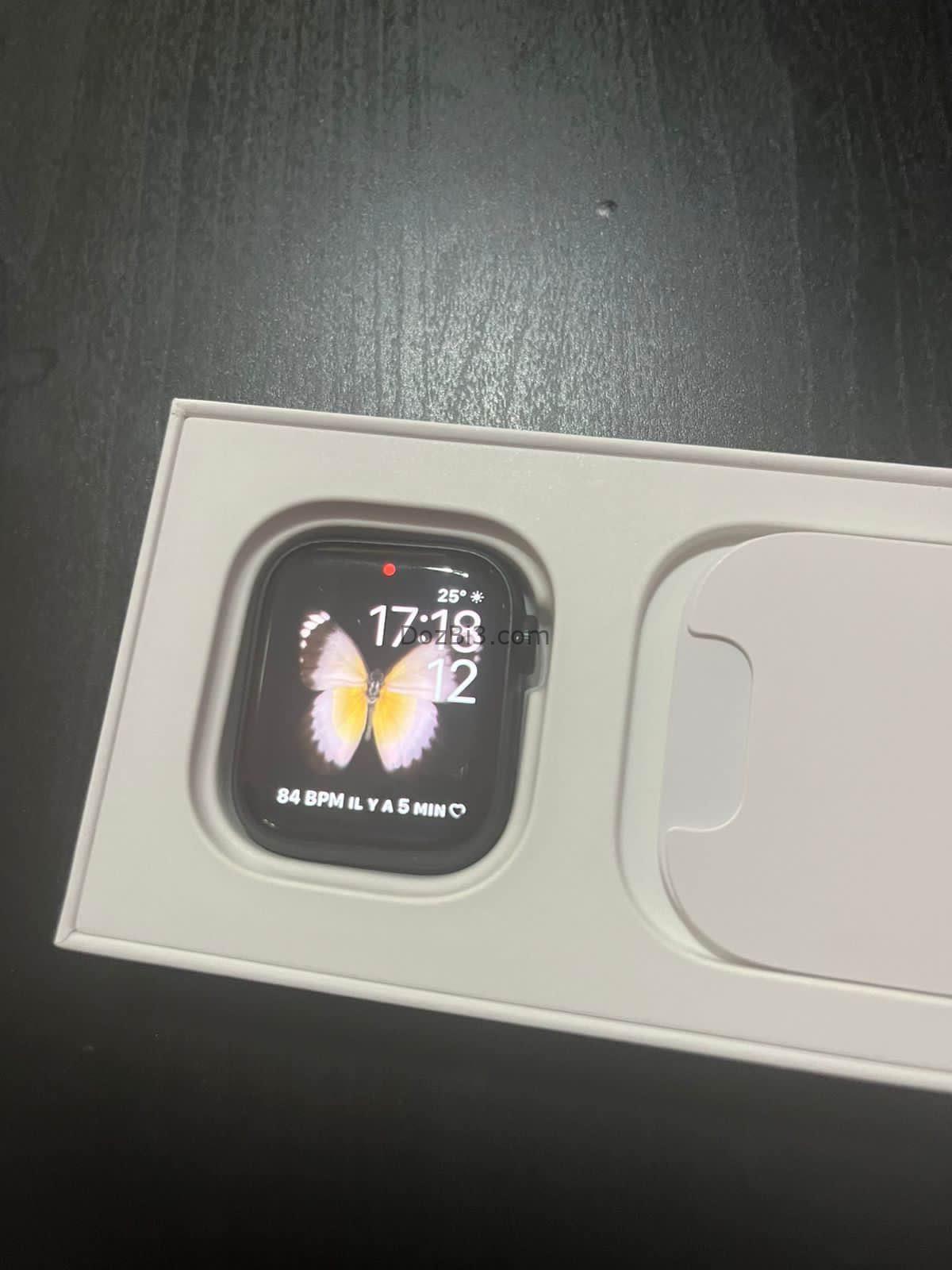 Apple Watch Series 8