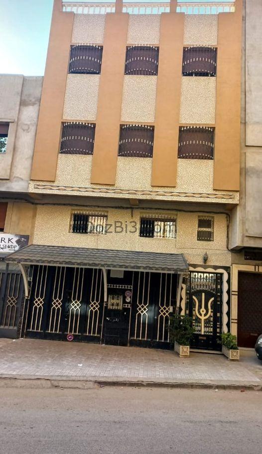 دار فمسنانة على الشارع الرئيسي