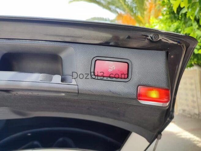 Mercedes-Benz c220