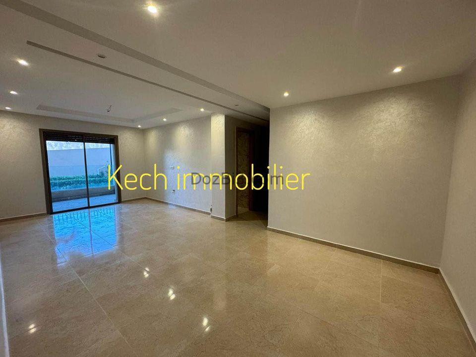 Appartement 2 chambres vide avec piscine