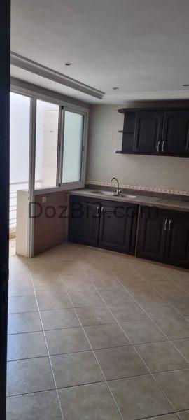 appartement vide de 148 m² à louer