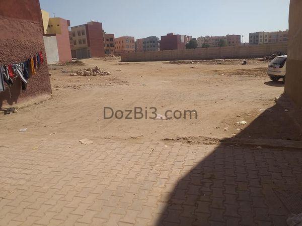 بقعة أرضية للبيع