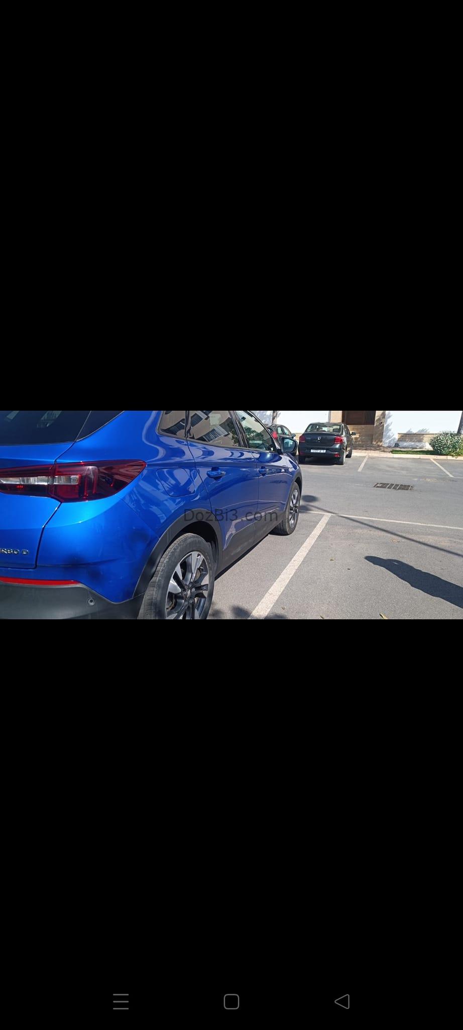 OPEL GRANDLAND X