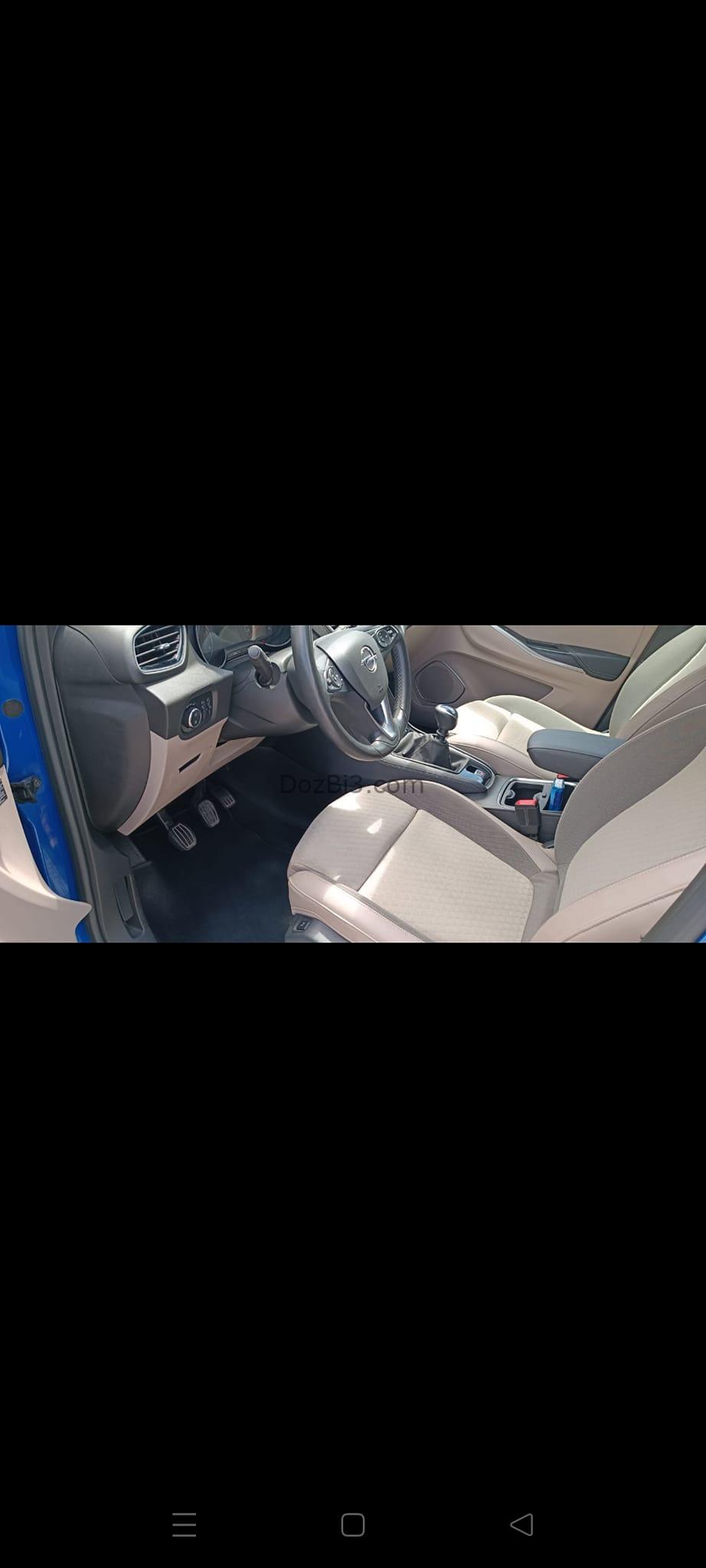 OPEL GRANDLAND X