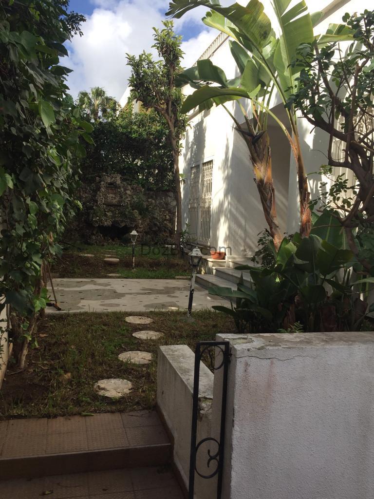 Villa Commerciale Exceptionnelle