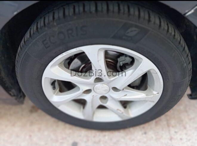 peugeot 208 بوجو
