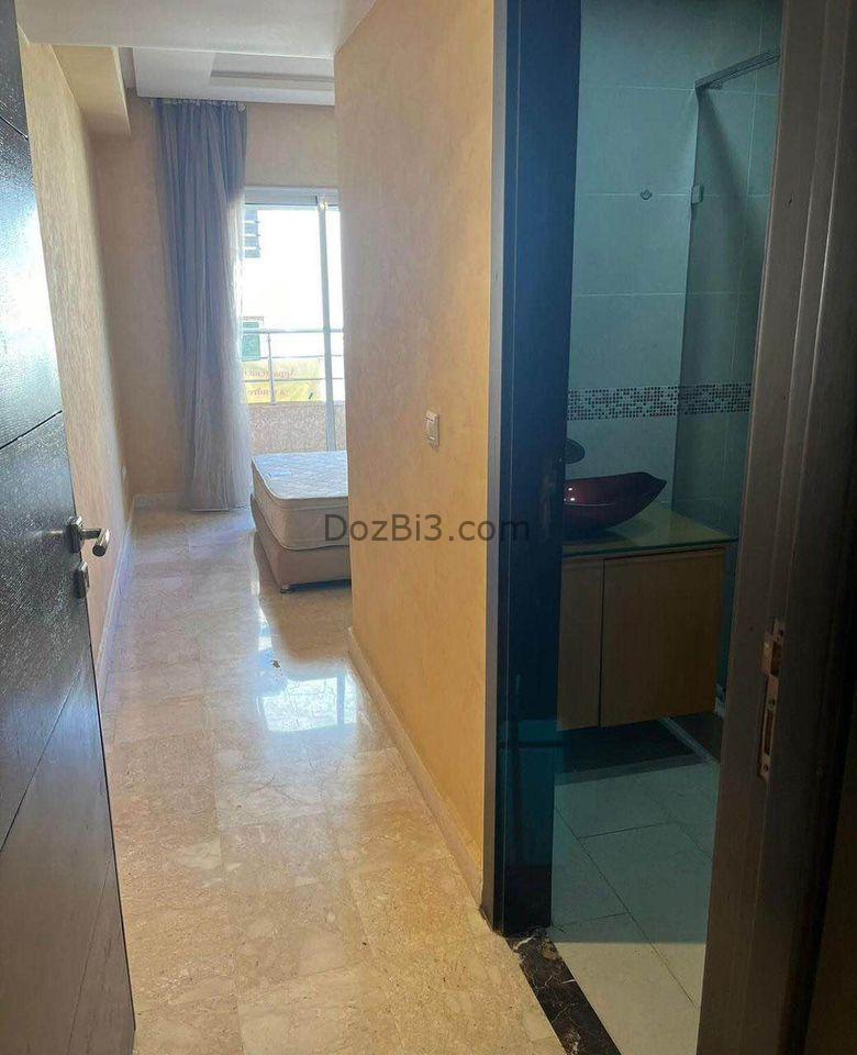 Appartement vide neuf à MAARIF