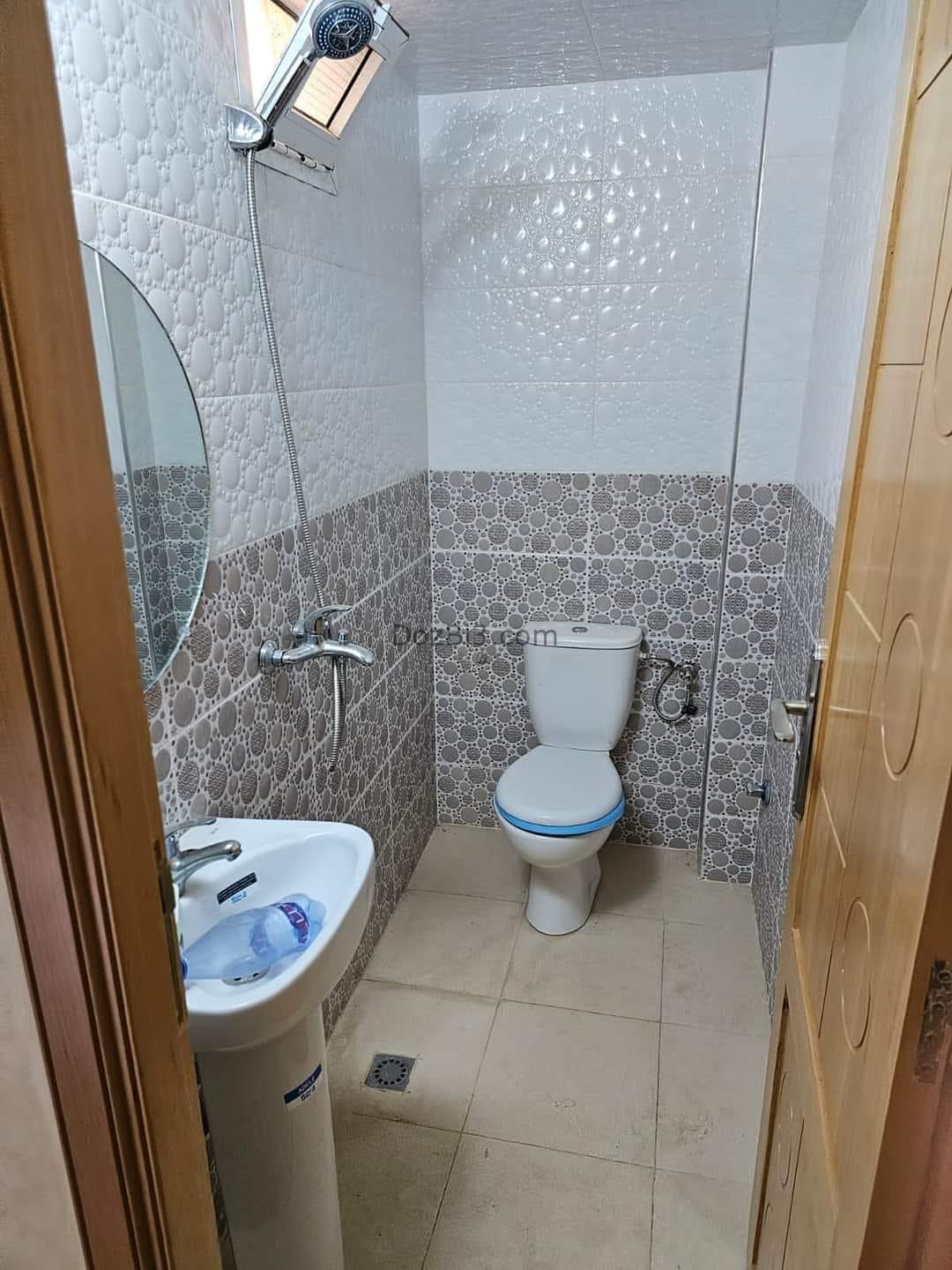 شقة فاخرة للبيع بموقع جد ممتاز