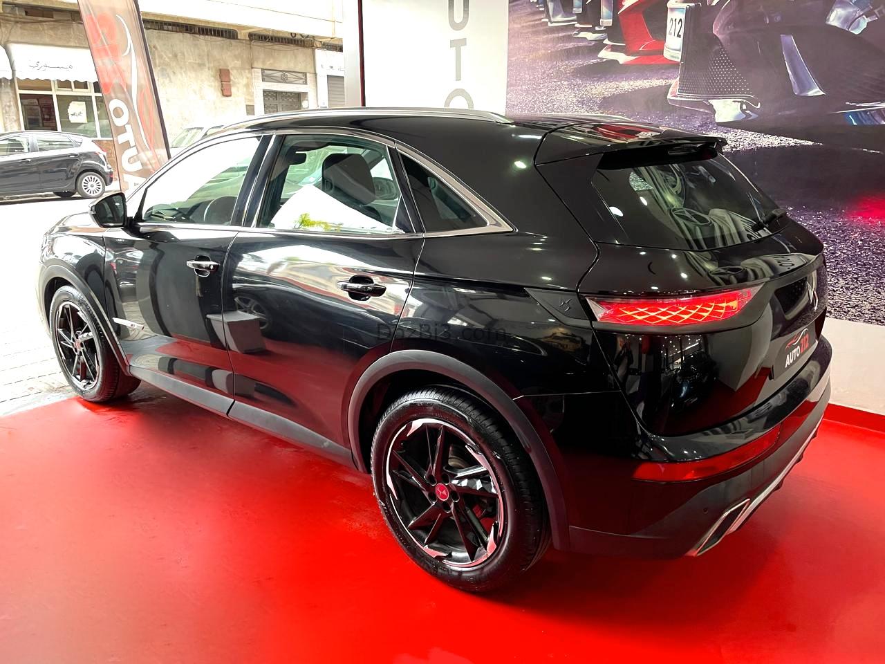 DS DS7 Crossback Performance Line