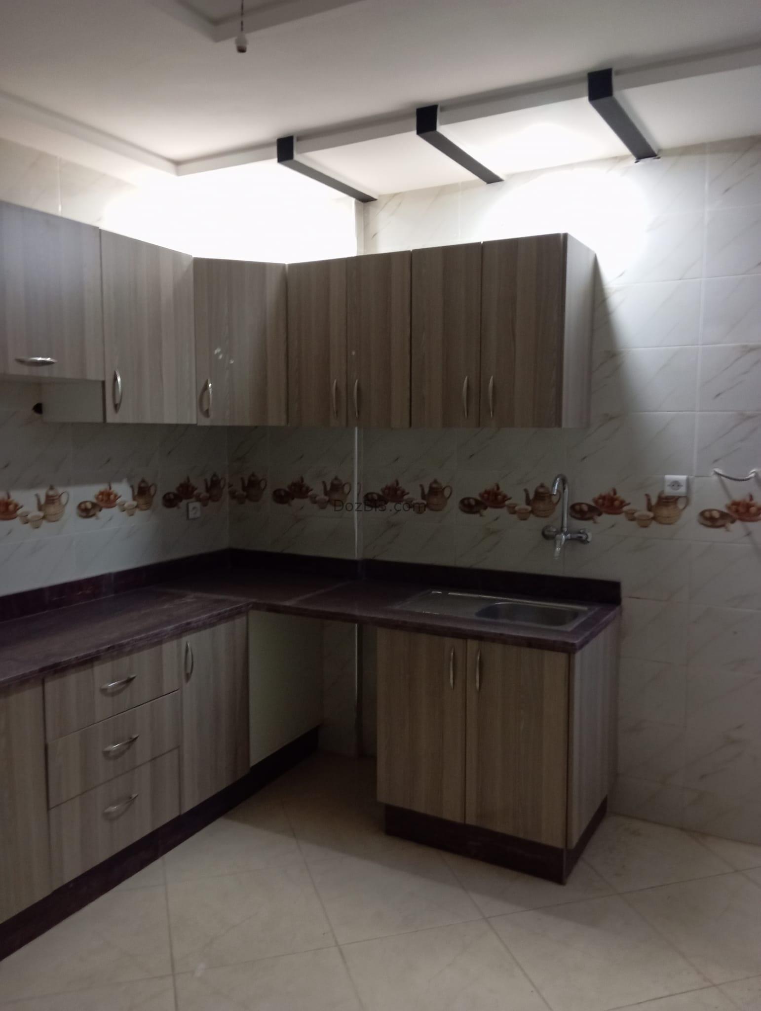 شقتان للبيع بالطابق الاول بواجهتين