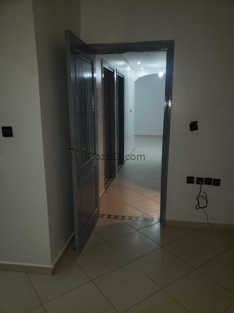 شقة للكراء 100 متر عمارة خاصة