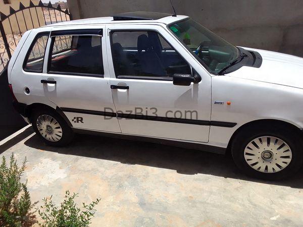 fiat uno essence