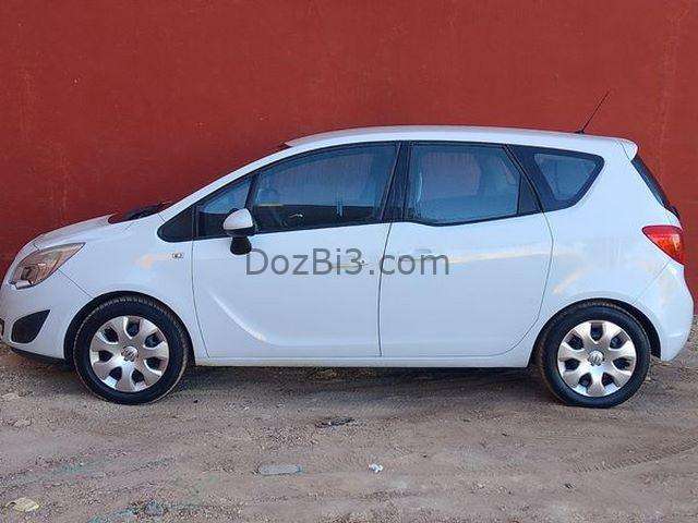 OPEL MERIVA 2011