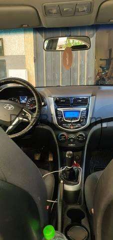 hyundai accent 2011