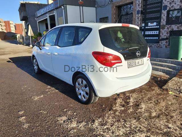 OPEL MERIVA 2011