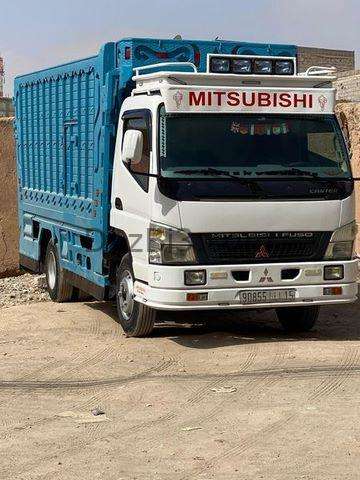 camion Mitsubishi