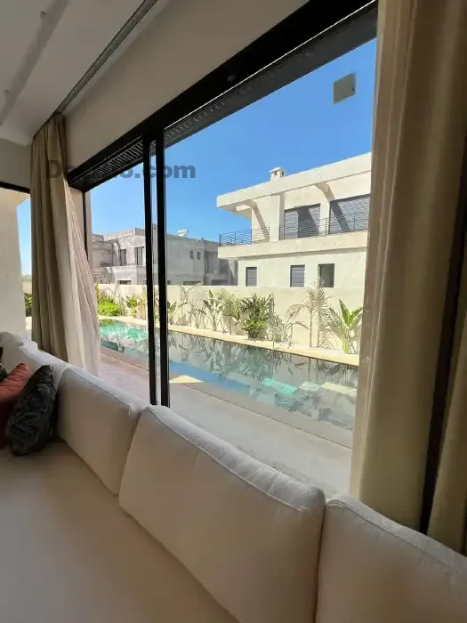 MAGNIFIQUE VILLA MEUBLÉ À VENDRE