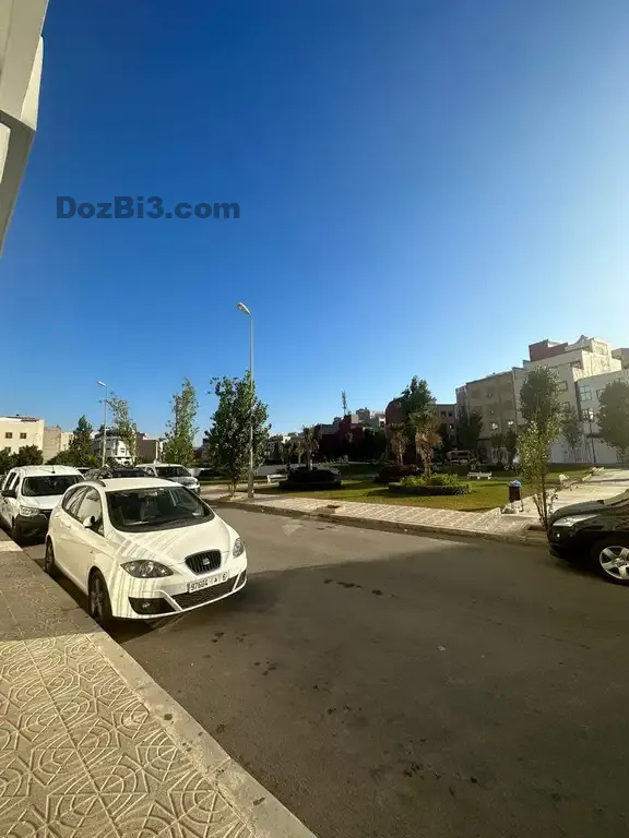 شقة مفروشة جديدة ونظيفة للكراء
