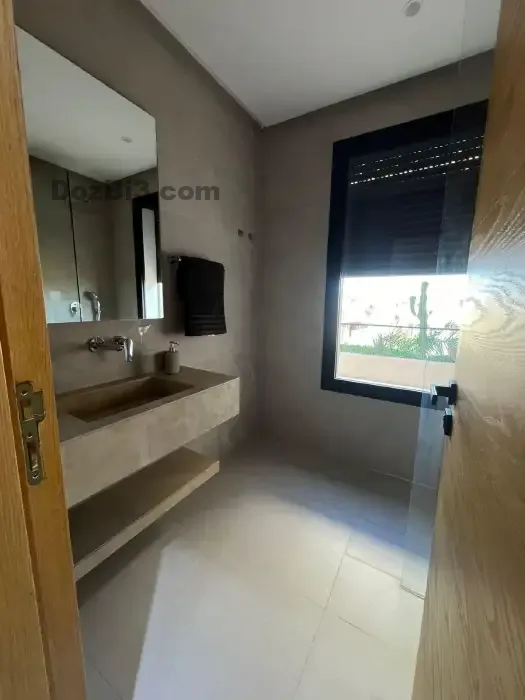 MAGNIFIQUE VILLA MEUBLÉ À VENDRE