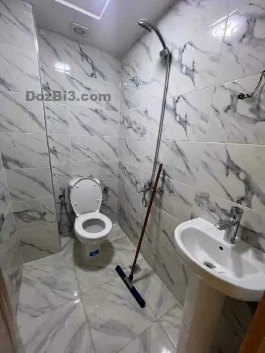 دوبلكس فاخر للبيع طريق عين شقف