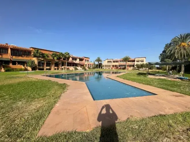 JOLI VILLA À LOUER MEUBLÉ À MARRAKECH