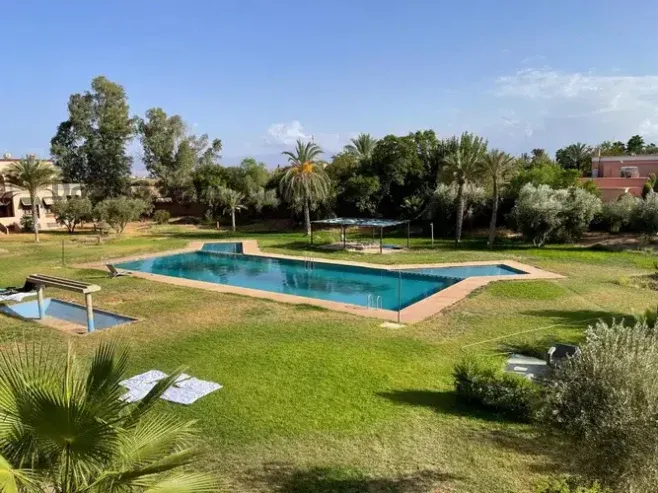 JOLI VILLA À LOUER MEUBLÉ À MARRAKECH