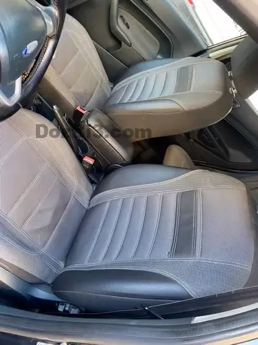 ford fiesta essence 2013
