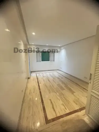 appartement vide disponible à Maarif