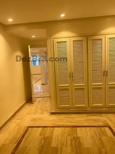 appartement vide disponible à Maarif