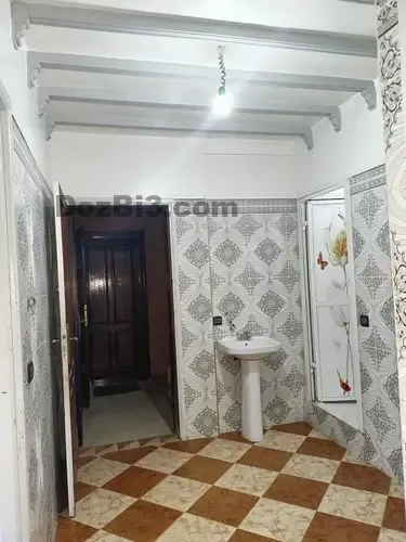 شقة للكراء قرب شارع لباز