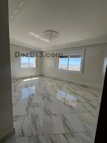 شقة للبيع حدا أسواق سلام