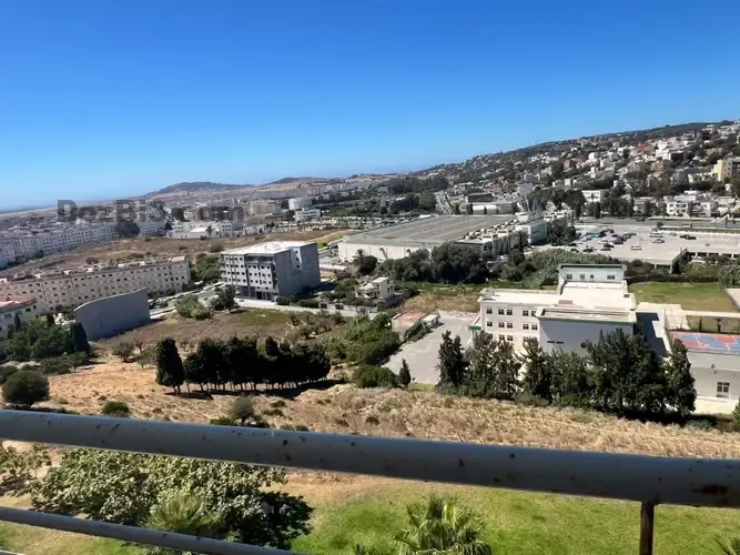 شقة للبيع حدا أسواق سلام