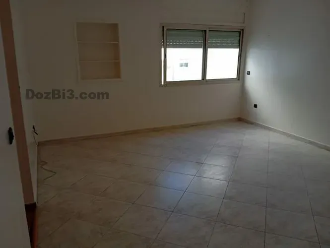 Appartement non meublé à agdal