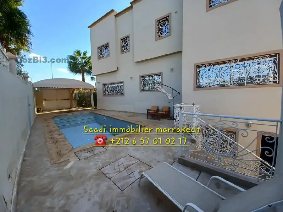 VILLA MODERNE AVEC PISCINE À VENDRE