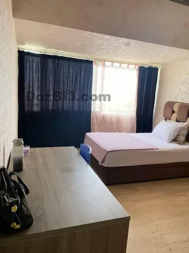 Chambre meublée pour une fille