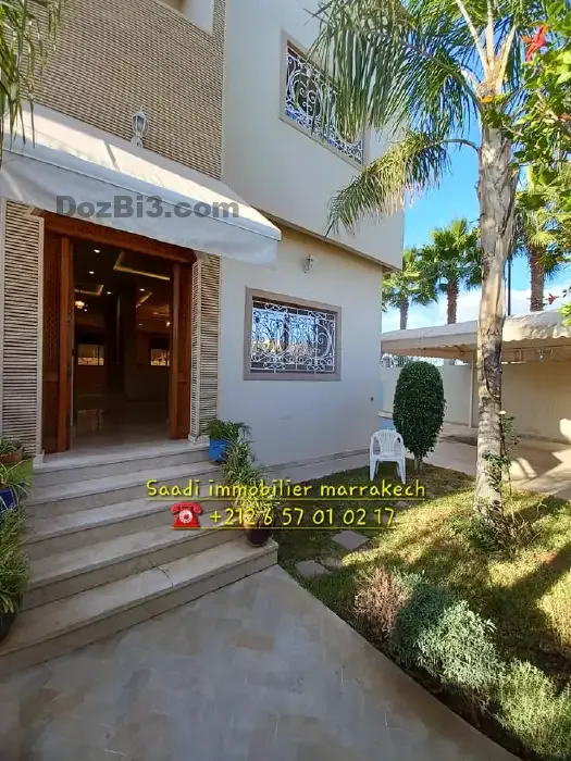 VILLA MODERNE AVEC PISCINE À VENDRE