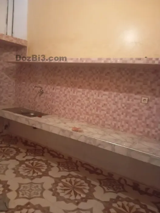 شقة للايجار بمدينة العيون