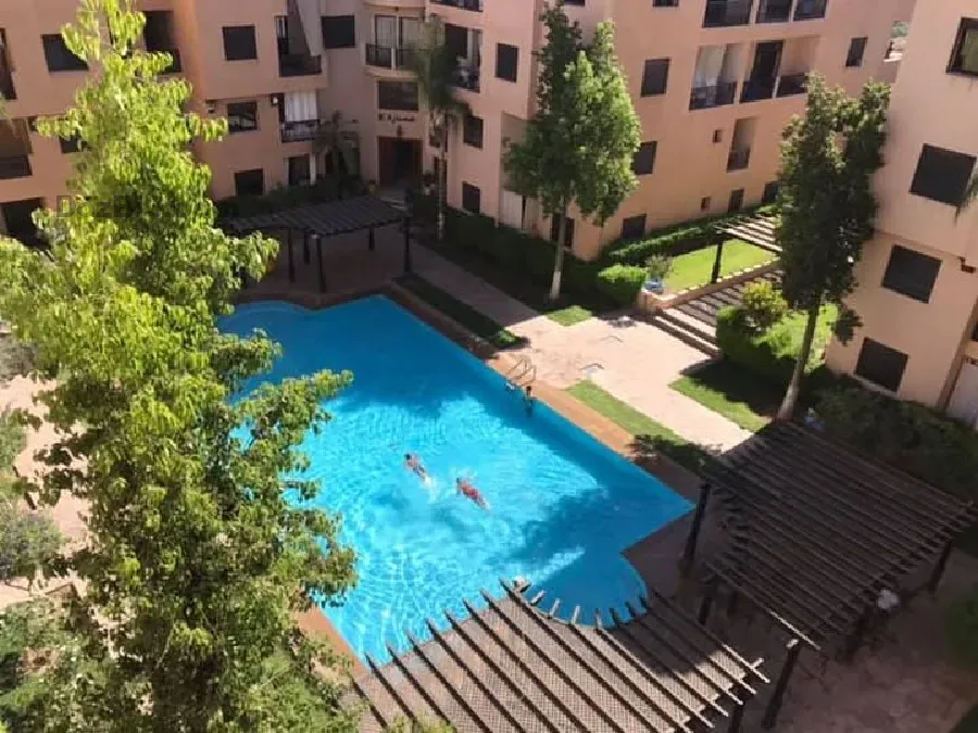 Appartement à louer avec piscine