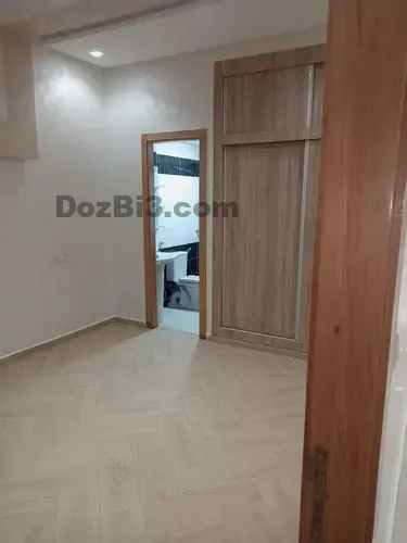 شقق بواجهتان في حي راقي