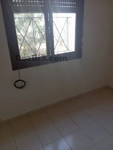 شقة للكراء حدا مسجد رمضان