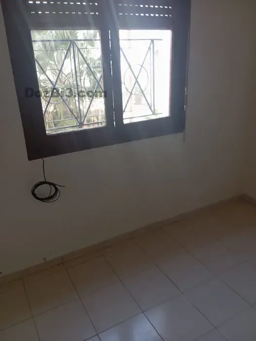 شقة للكراء حدا مسجد رمضان