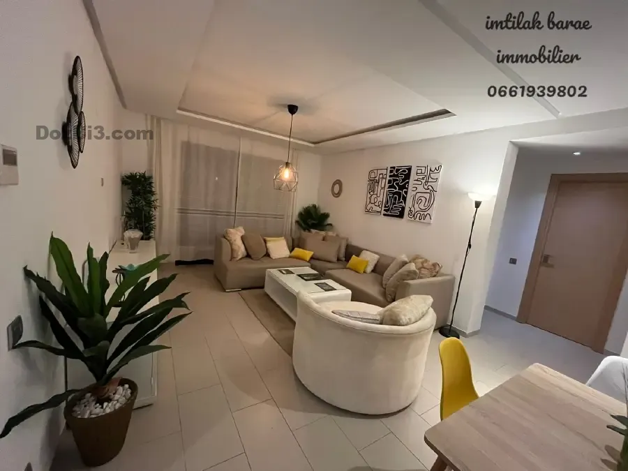 superbe studio meublé à CFC
