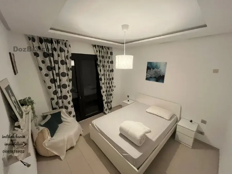 superbe studio meublé à CFC