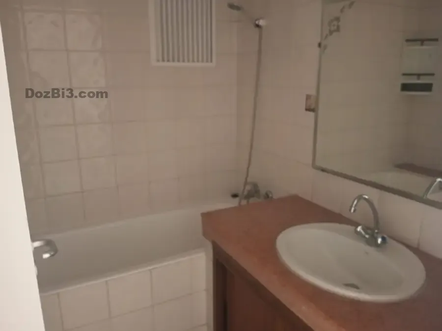 appartement vide à Mahaj Riad